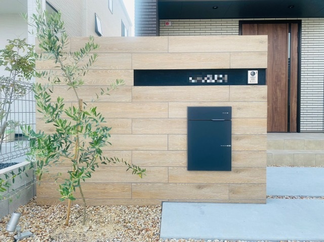 守山市　Y様邸　門柱　ウッドデッキ　