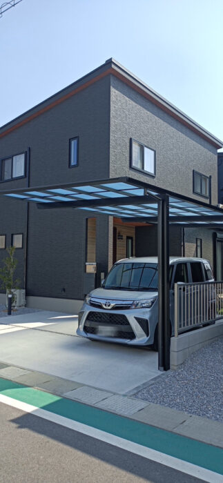 草津T様邸　カーポート・エクステリア・アプローチ